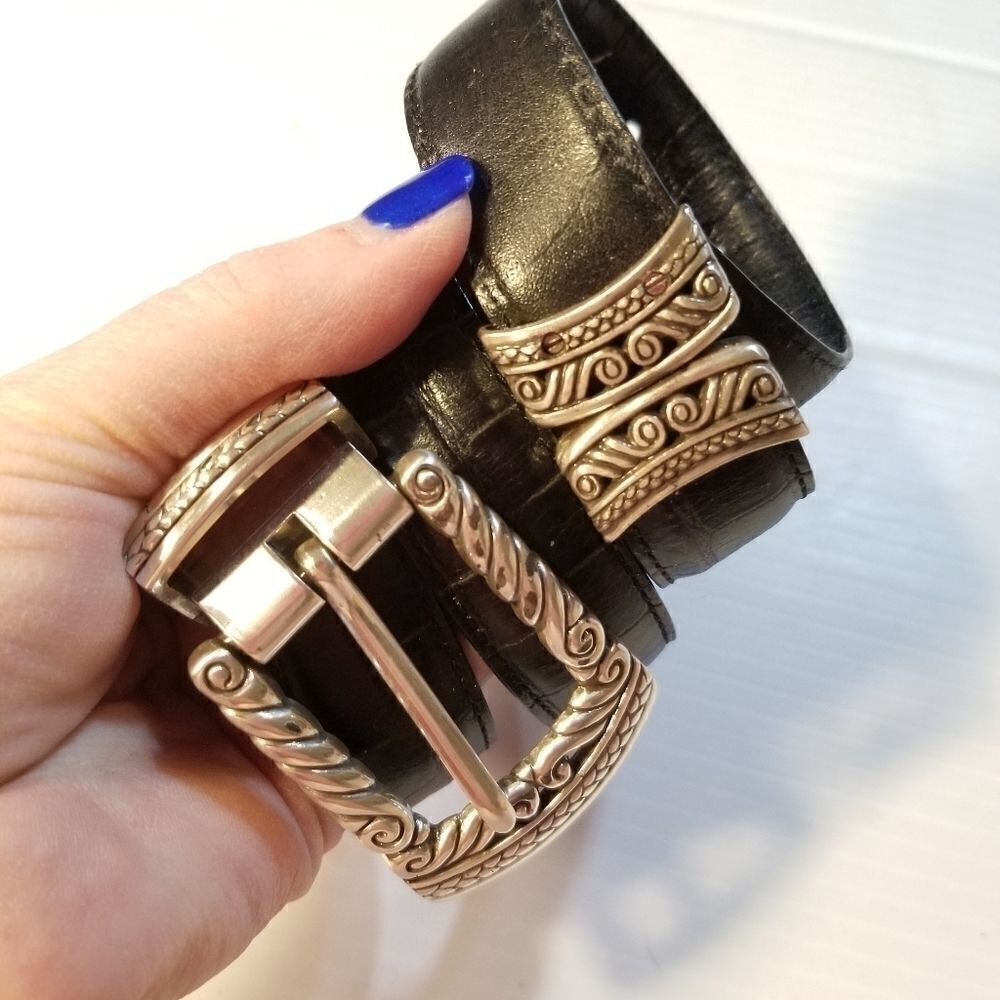 Black Leather Croc Embossed Silver Swivel Belt